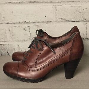 Locale Brown Leather Oxford Heel Shoes Size 39 (9 US) Lace Up Chunky Heel
